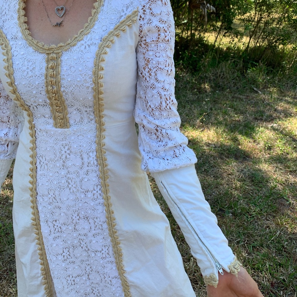 SOLD Short Lace Canvas Vintage Cottage Core Dress - Picture 11 of 14